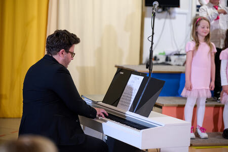 042_Zapojmo pomladi II_dan